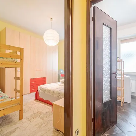 Apartment Family House *