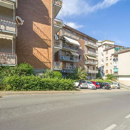 Family House * ألبيسولا مارينا